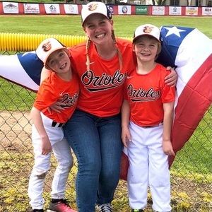 Meet your Posher, Elysha